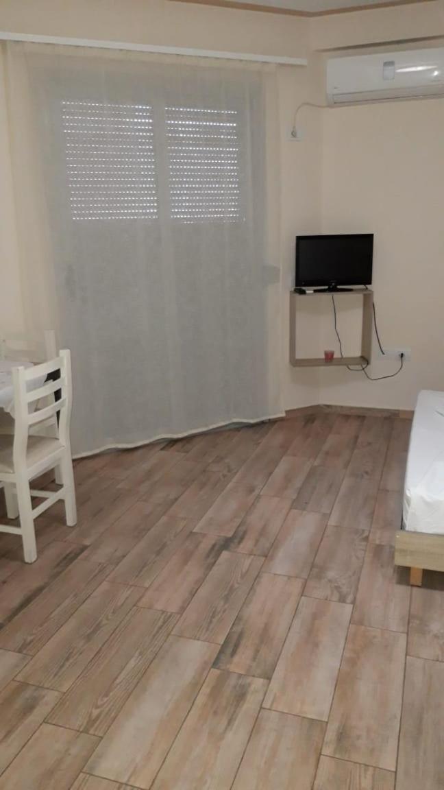 Disy Apartments Vlorë Cameră foto